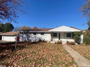 409 Olive St, Farmington, IA 52626