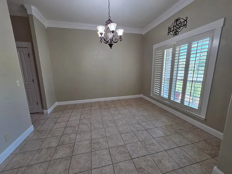 2150 Hedgestone — Photo 5
