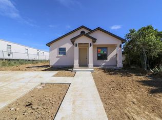4623 White Sands Dr, Laredo, TX 78046