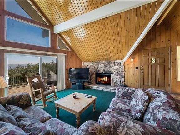 5th image of 1358 Yellowstone Dr