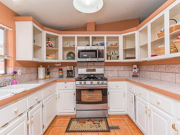 4th image of 3 Tierra Hermosa Ct