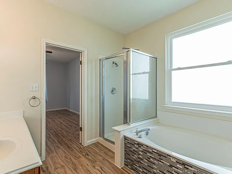 2208 Portwood Bend Cv — Photo 10
