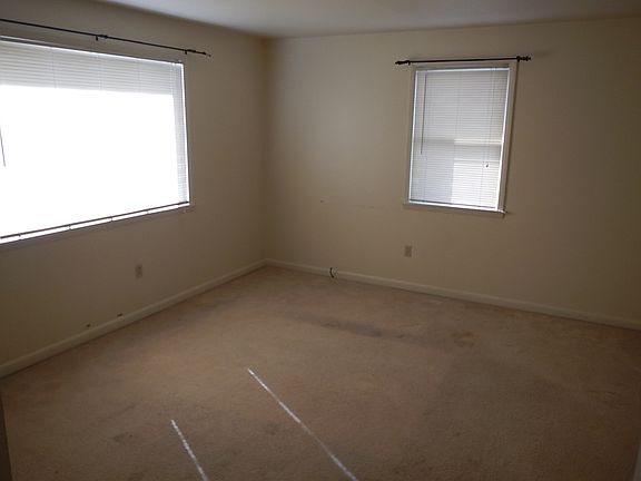 3rd image of 220 S 30th St APT D