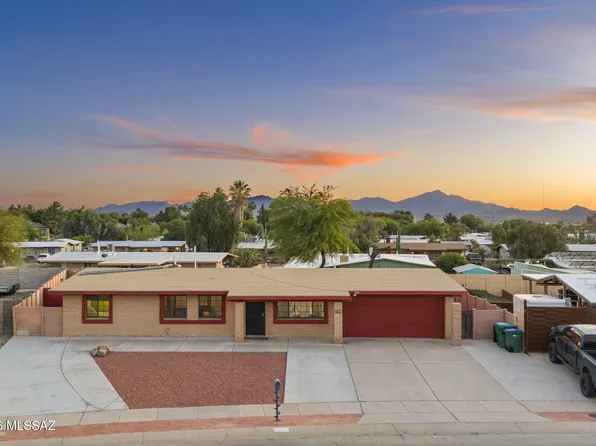 7386 N Dickinson Pl, Tucson, AZ 85741