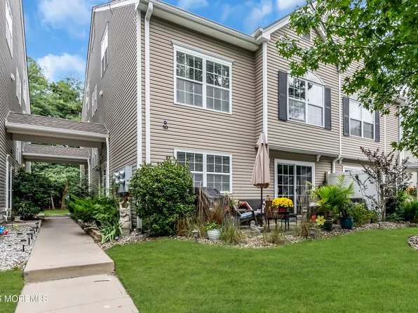 10 Topeka Court, Tinton Falls, NJ 07712
