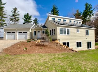15 Delia Dr, Holderness, NH 03245