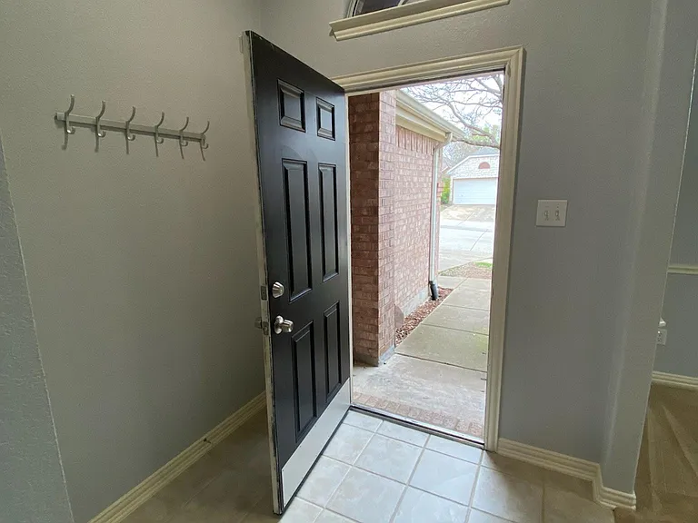 2508 Canyon Bay — Photo 1