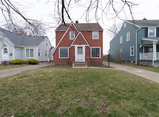 16209 Laverne Ave, Cleveland, OH