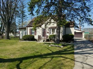 32440 Pardo St, Garden City, MI 48135