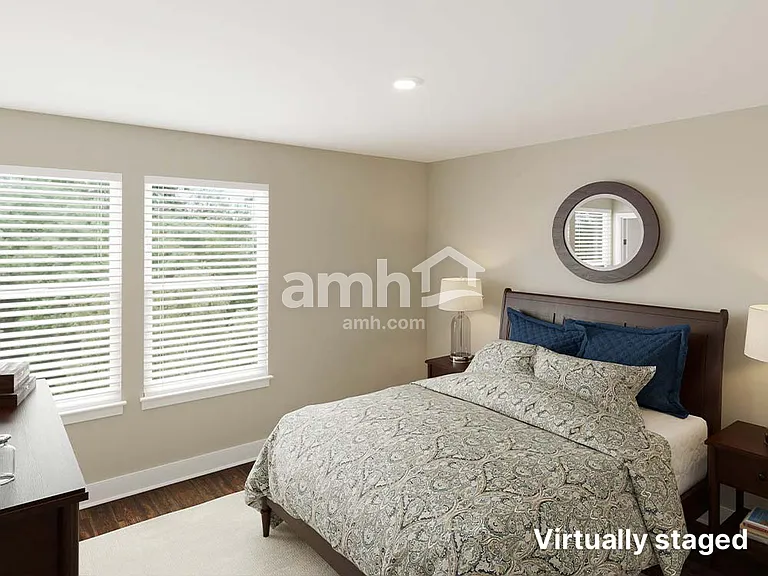 5064 Bellevue St — Photo 19