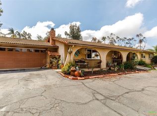 1587 Tierra Libertia Rd, Escondido, CA 92026