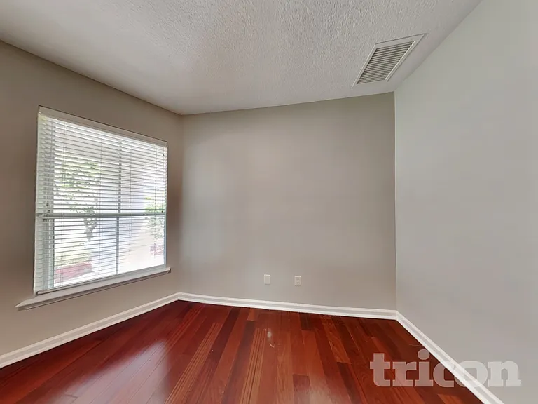 272 Silver Glen Ave — Photo 21