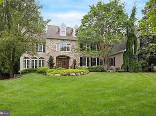 5 Greystone Cir, Newtown Square, PA 19073