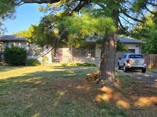 401 S Washington St, Spring Hill, KS 66083