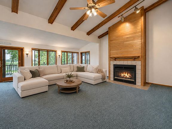 2nd image of 5837 N Valley Dr