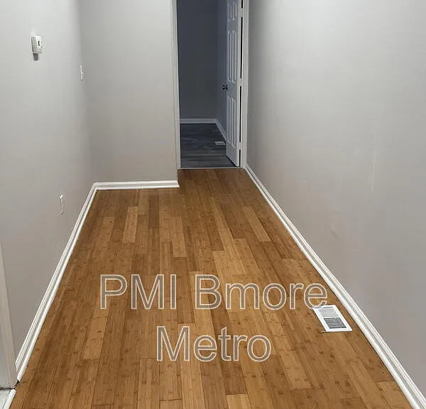 2643 E Madison St #B — Photo 15