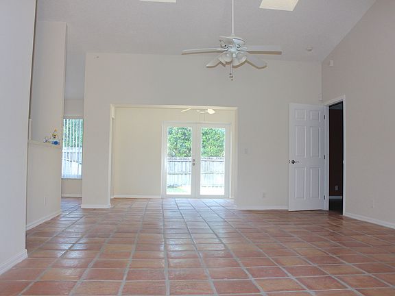 3rd image of 5236 Arbor Glen Cir