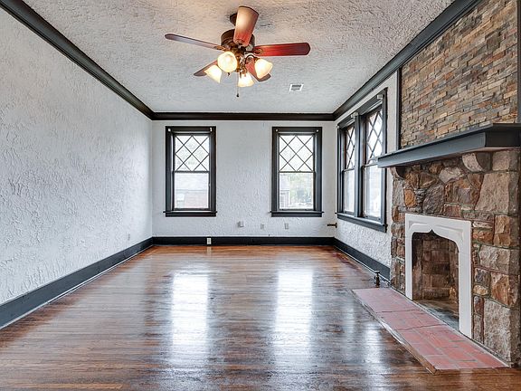 5th image of 1025 N Willett St