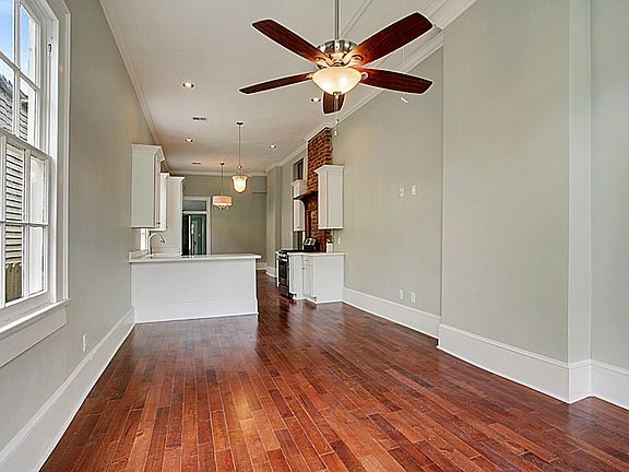 4th image of 2032 Jena St