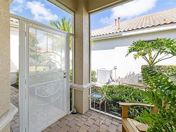 5th image of 7164 RUE DE PALISADES #5