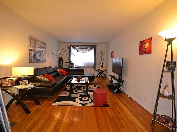 2nd image of 6787 Booth St #6R