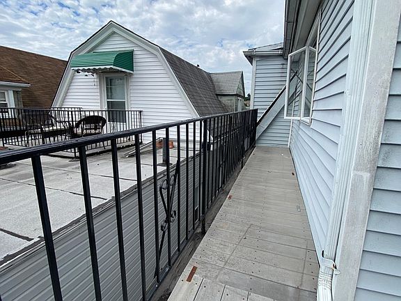 3rd image of 4380 Martha Ave