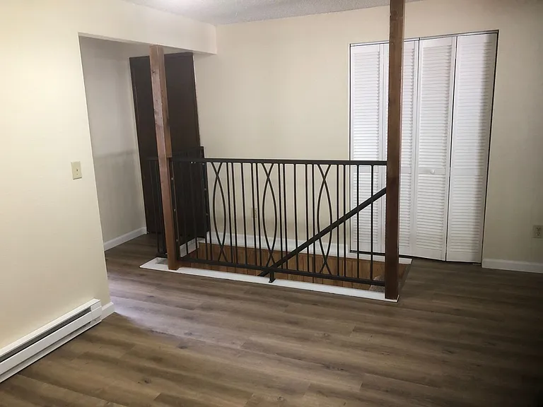 Pinewood Apartments — Photo 17