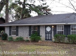 8168 Oakbrook Dr, Southaven, MS 38671