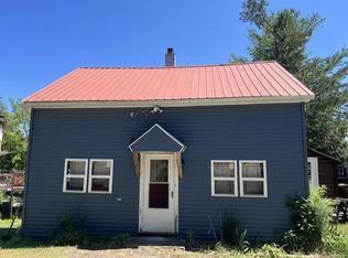438 N Shore Rd, Hammond, NY 13646