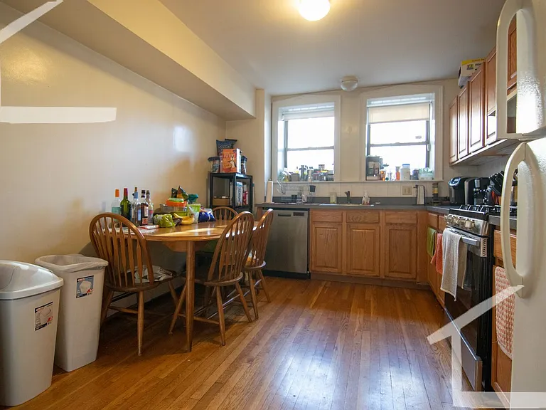 22 Glenville Ave #1D — Photo 7