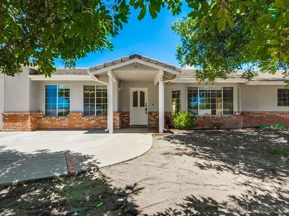 24574 Del Amo Rd, Ramona, CA 92065