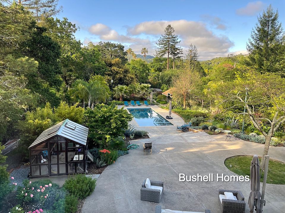 1st image of 110 Fawn Dr