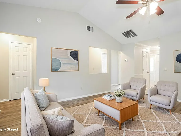 5966 Lazy Meadow Ct — Photo 5