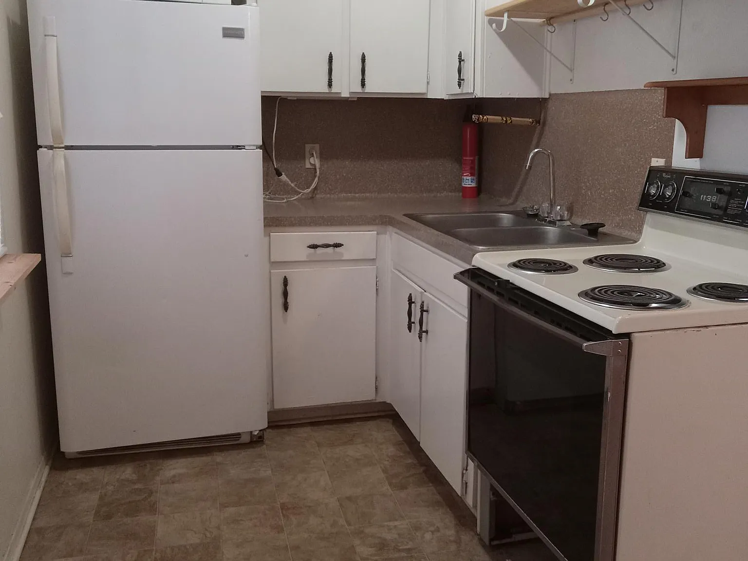 Studio, 250 sqft, $675 — Photo 3