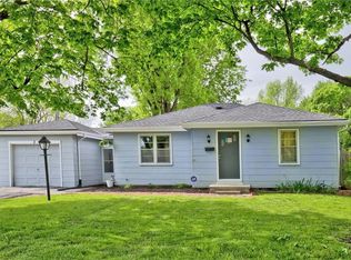 3 NE Orchard St, Lees Summit, MO 64063