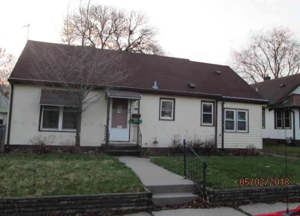 1st image of 4946 Newton Ave N