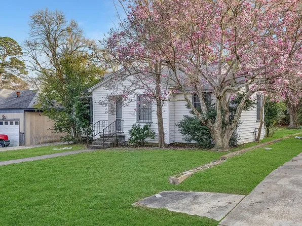 1607 W 17th St, Texarkana, TX 75501