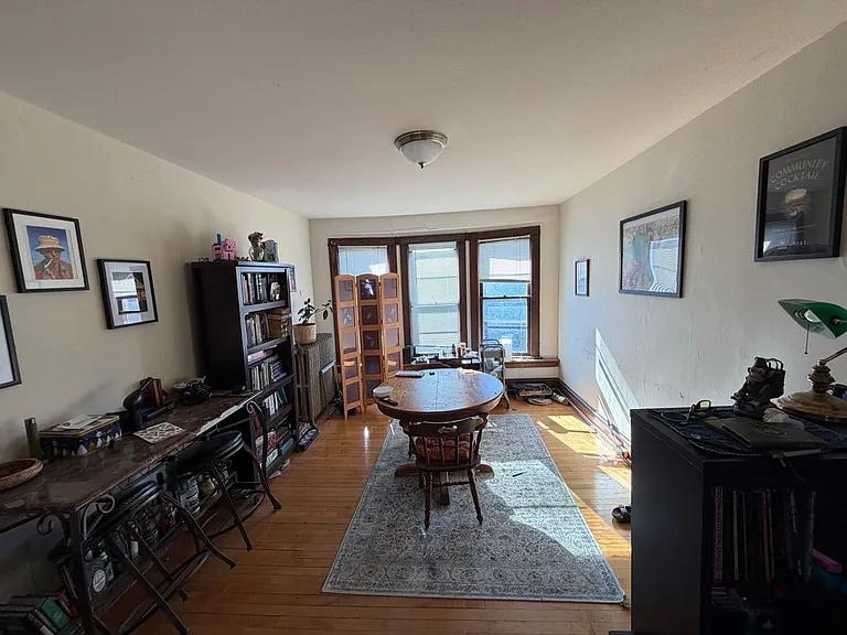 916 E Gorham St — Photo 20