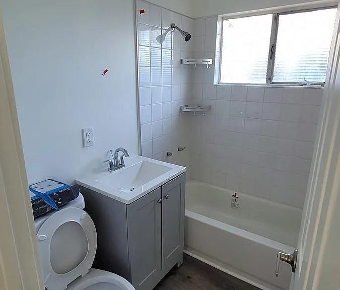 638 N Whisman Rd — Photo 5