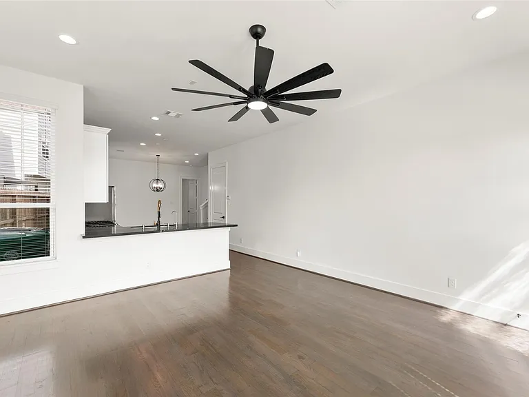 1825 Northwood Rd — Photo 12