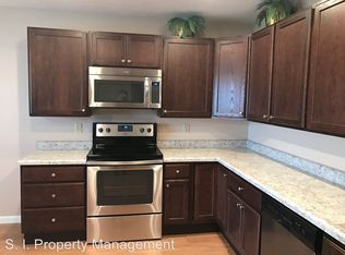 900 Mississippi Dr APT A, Marion, IL 62959