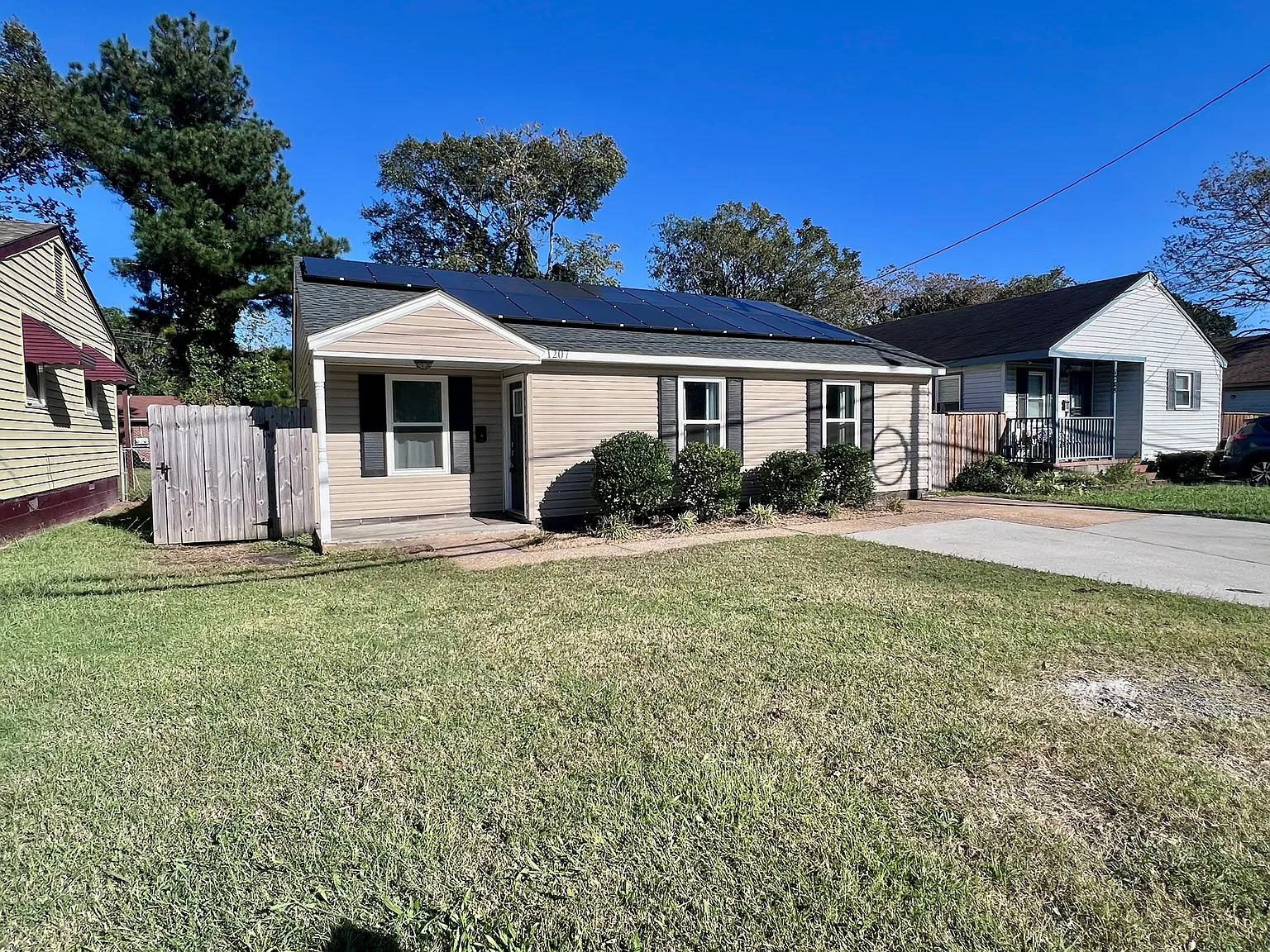 3 bed, 1148 sqft, $2,350 — Photo 2