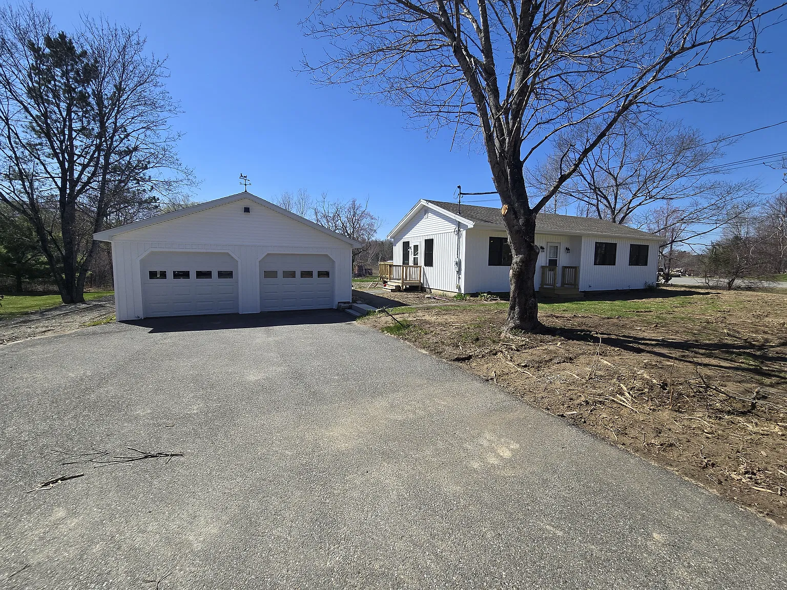 2 bed, 1200 sqft, $2,000 — Photo 2