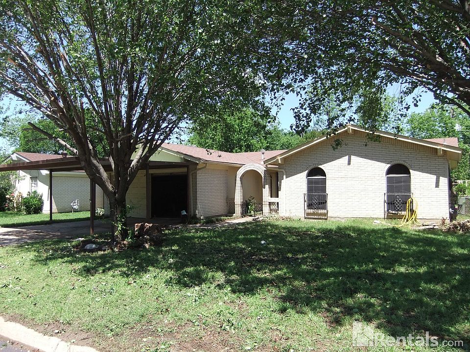 1st image of 828 Marlene Dr
