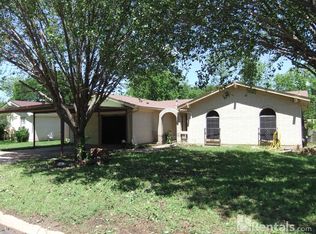 828 Marlene Dr, Everman, TX 76140