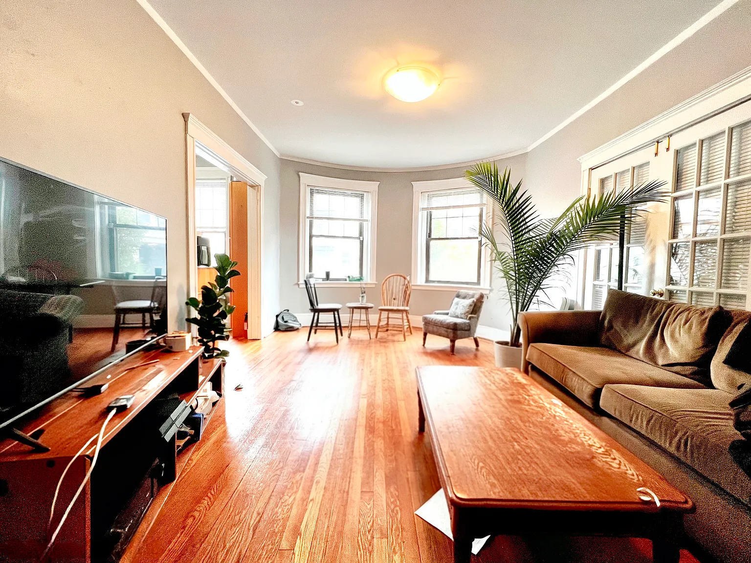 48 Englewood Ave — Photo 2
