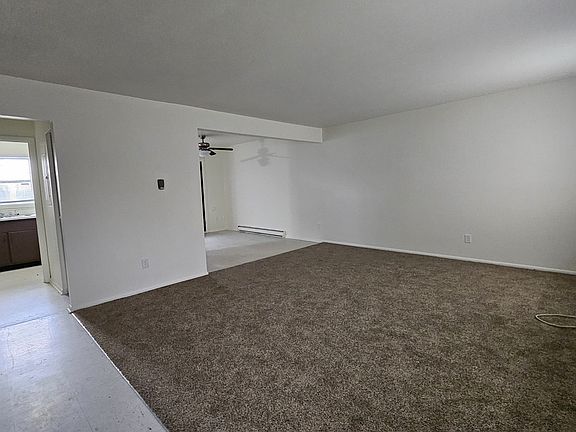 3rd image of 8254 Meadowlark Dr