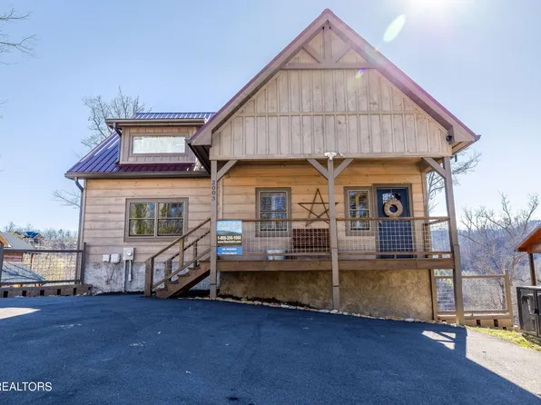 2003 Turkey Creek Way, Sevierville, TN 37862