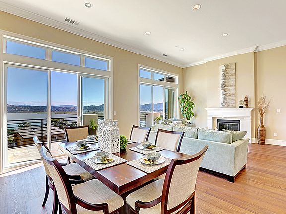 4th image of 27 Drakes Cove Ct