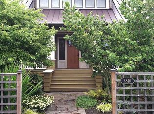 6840 15th Ave NE, Seattle, WA 98115